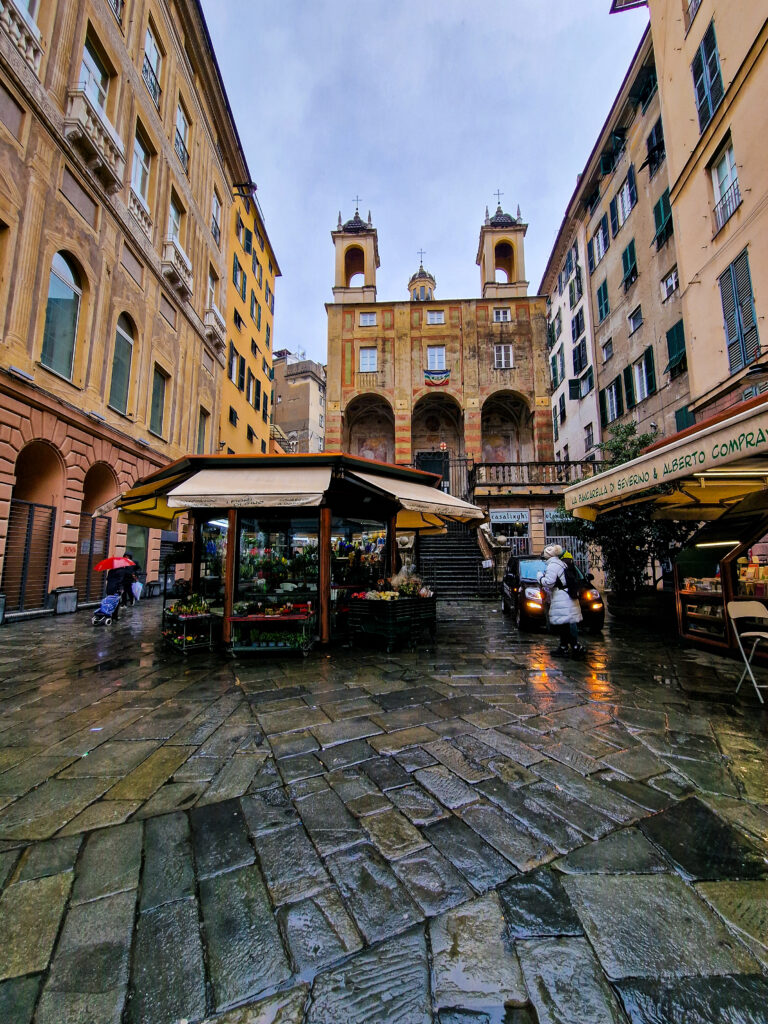 genova piazza banchi